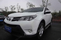 2014年丰田荣放，自动2.0轿车出售