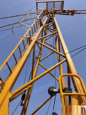 江苏苏州转让14年张家港浮山5510塔吊