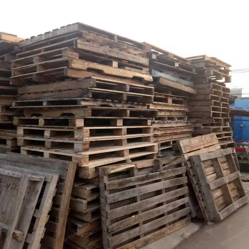 上海奉贤区长期大量出售二手托盘