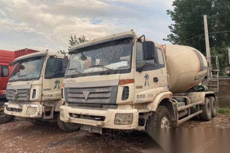二手搅拌车出售