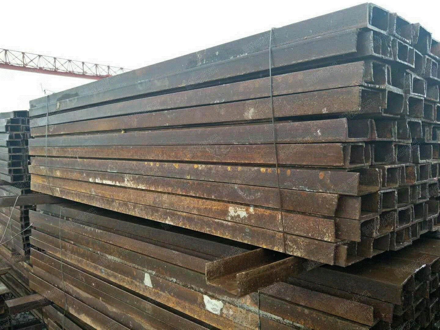 供应10号槽钢2米长,一车