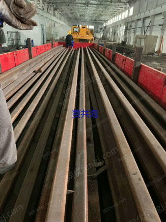 上海宝山区出售100吨50轨道