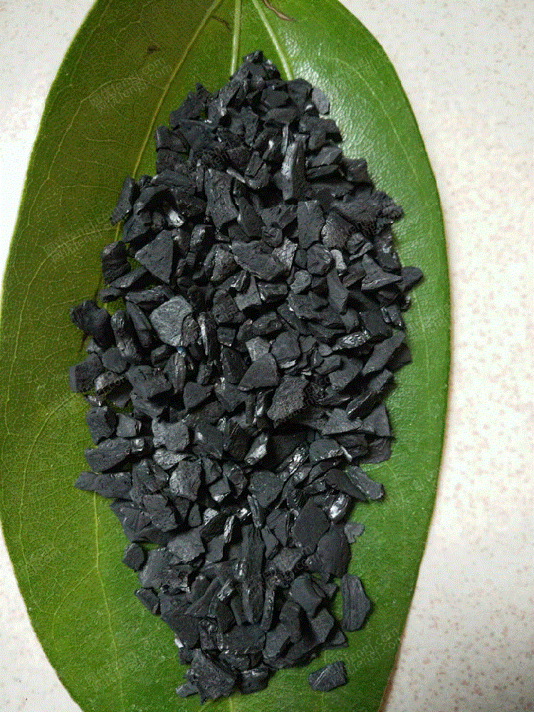 供应椰壳炭净水活性炭注意事项 工业污水处理设备价格