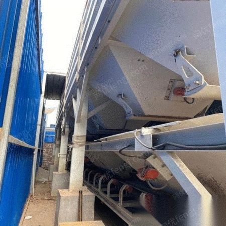 山东潍坊转让9成新三一120搅拌站