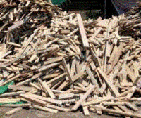 收购工地废旧木方，模板，柴火