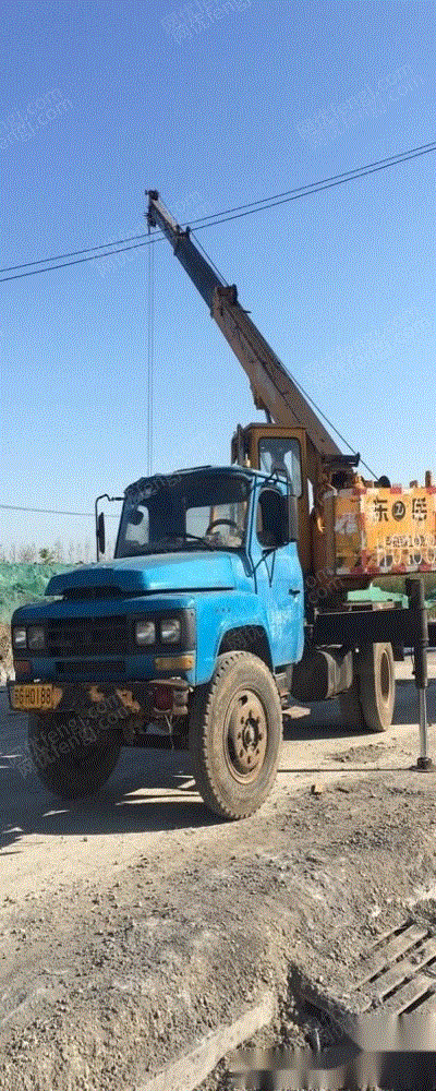 江苏南京转让东岳8吨,吊车