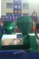 山东泰安供应小型油菜籽榨油机器螺旋式销售价格，负责技术指导