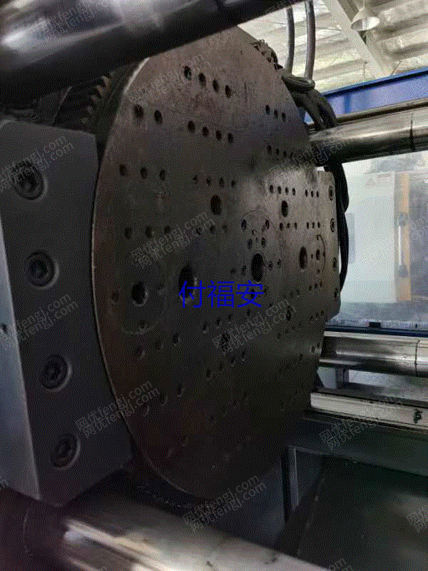 二手双色注塑机出售