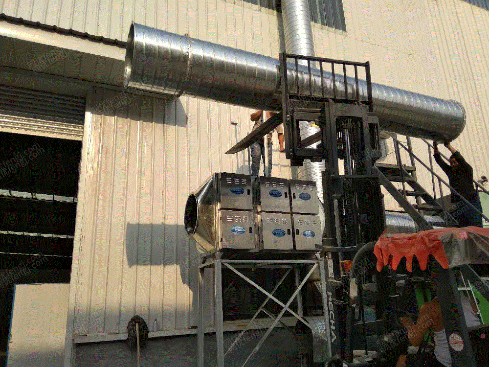 供应餐饮油烟过滤装置解决油烟污染轻松过第三方 除雾除油装置设备出售