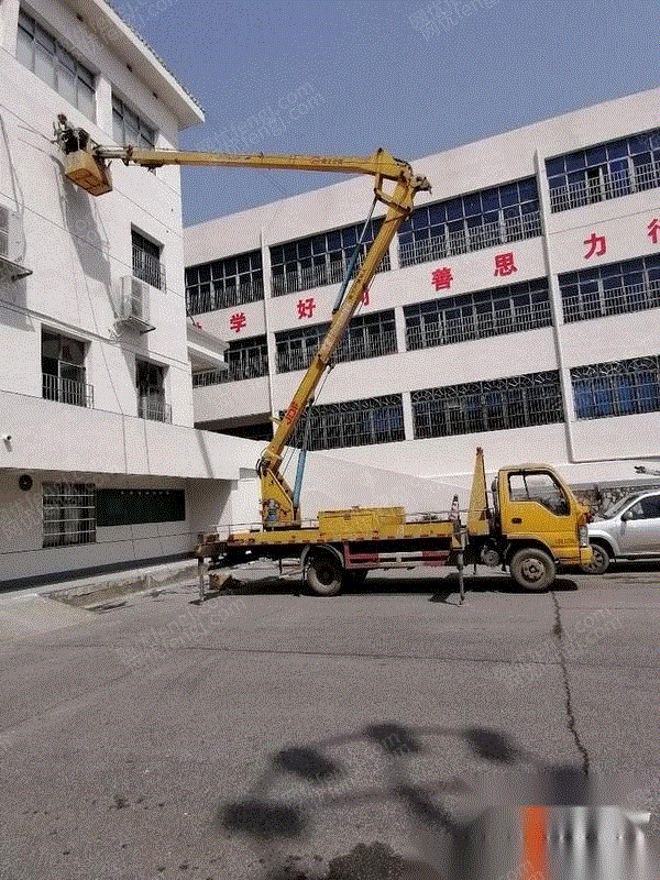 二手起重设备出售