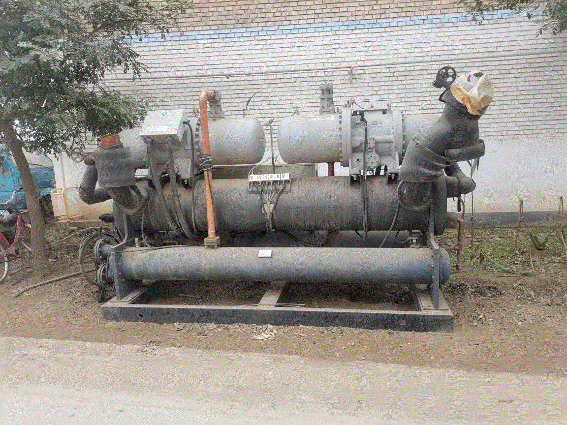 二手風(fēng)冷熱泵機(jī)組回收