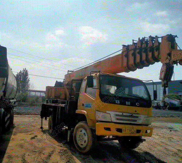 二手汽车吊/随车吊出售