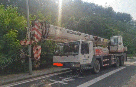 二手汽车吊/随车吊出售