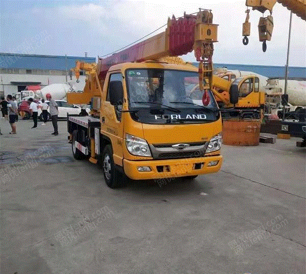 山东济宁转让蓝牌5吨国六汽车吊