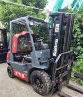 上海金山区2吨2.5吨柴油叉车个人转让