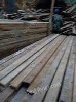 大量回收建筑方木，模板