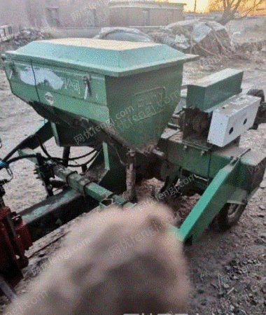 种植施肥机械出售