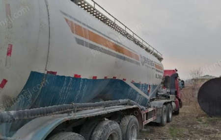 二手水泥罐车出售