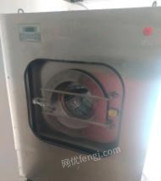 江苏徐州出售二十公斤水洗机及三十公斤烘干机各一台九成新设备