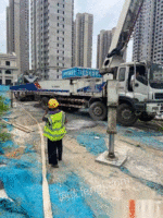 河南许昌出售个人11年中联五十铃52米泵车