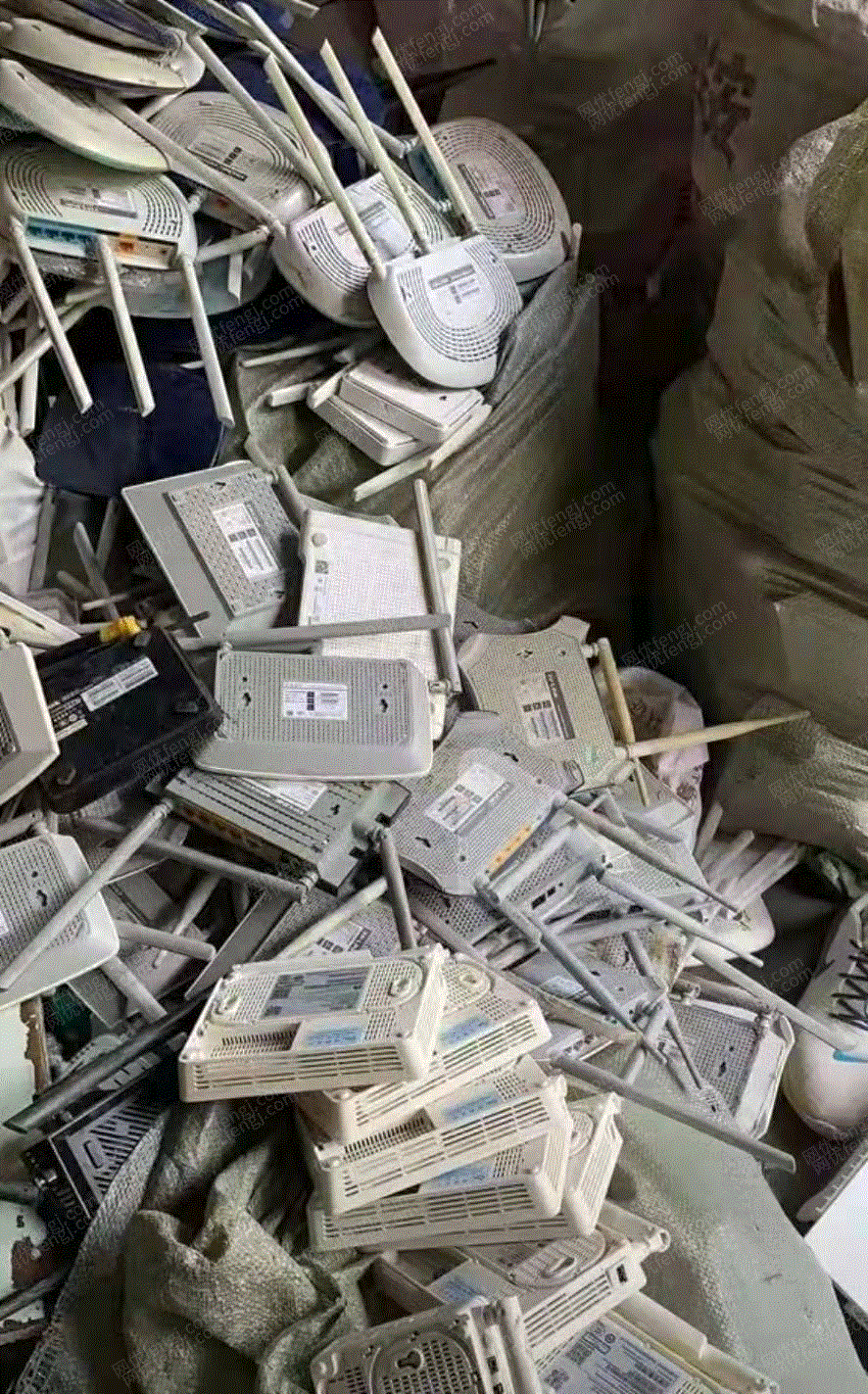 工程废塑料出售