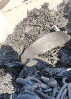 回收大量废旧橡胶