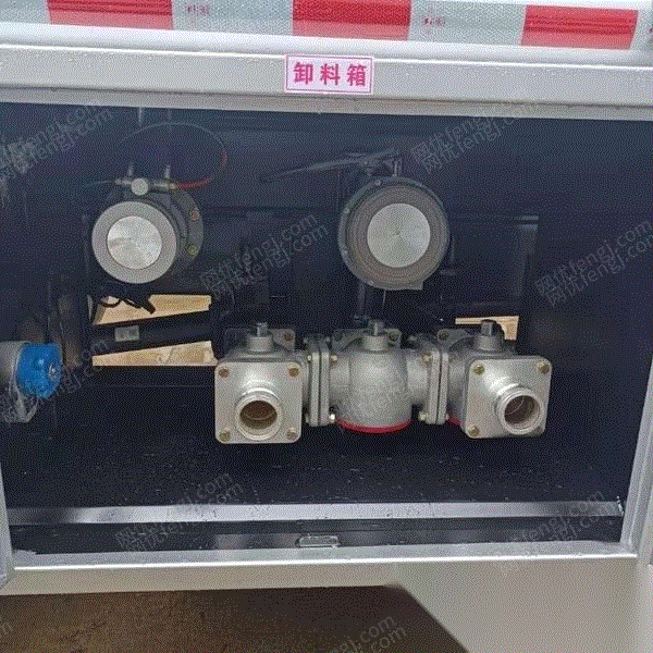 卡车（皮卡，小货）出售