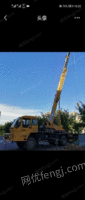 新疆博尔塔拉蒙古自治州转让徐工12吨吊车