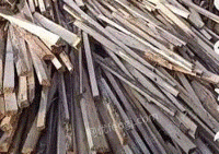 回收各种废旧木材下脚料，板拼