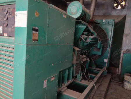 カミンズVT28 1 550 kW販売