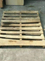Jiangsu specializes in selling second-hand wooden pallets
