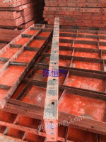 Recycling a large number of scrap formwork in Fuzhou, Fujian