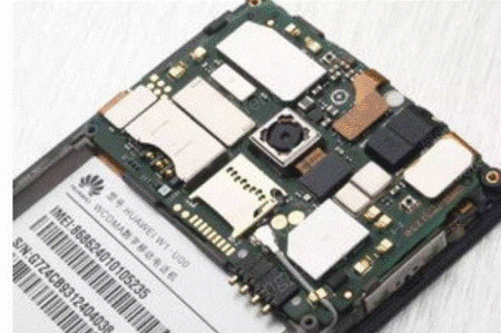 広東地区で長年にわたって携帯電話の材料を回収