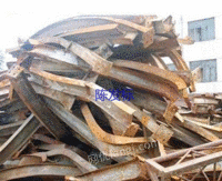 A large number of scrap iron and steel are recovered in Fuzhou, Fujian