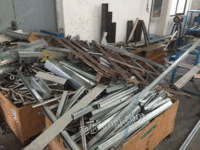 工事現場の廃棄物を大量に回収浙江省嘉興市