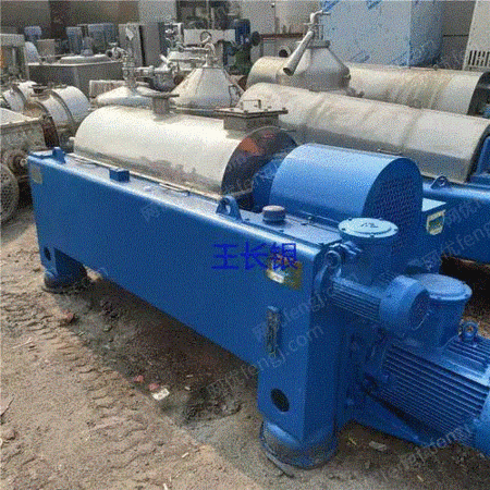 梁山市場に中古の遠心分離機が入荷しました様々なモデルがあります