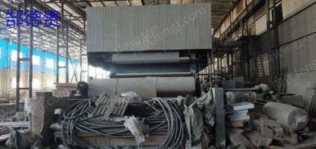 倒産した製紙工場を高値で買い取る