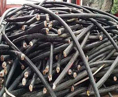 広東省で使用済み銅線、銅ケーブルを大量回収