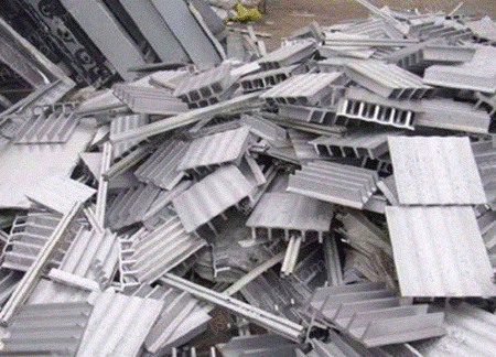 重慶地区長期専門回収アルミニウム廃棄物