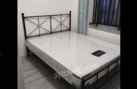 天津河东区双层床、有几十套宿舍用的上下床要卖清理库存提供双层床、铁艺床、双人床