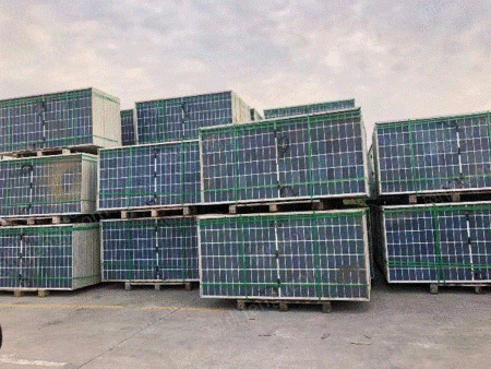 江蘇省塩城で太陽光発電モジュールを長期的かつ専門的に回収