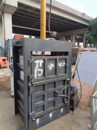 二手打包机出售