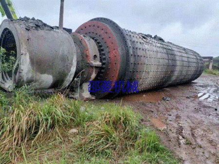 3.2*13mの中古ボールミルを回収