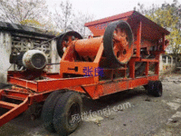Recycling second-hand mobile crusher