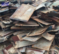 A large amount of scrap iron is recycled in Guangzhou
