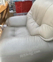 新疆昌吉出售一套沙发！1.2.3座