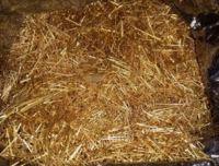 A large number of gold-plated and silver-plated wastes are recovered in