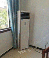 江苏连云港使用两个月的空调柜机99成新低价处理