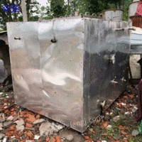 出售不锈钢水箱，方形 ，内胆是304材质厚3mm，长2米，宽1.6米，高1.5