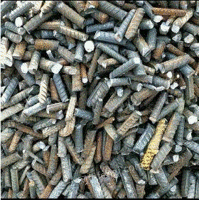 大量回收废钢铁，钢筋颗粒